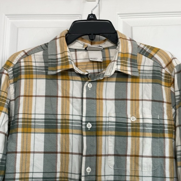 Men’s Northface Sz M button down long sleeve plaid 1 left breast pocket collar - Picture 1 of 10